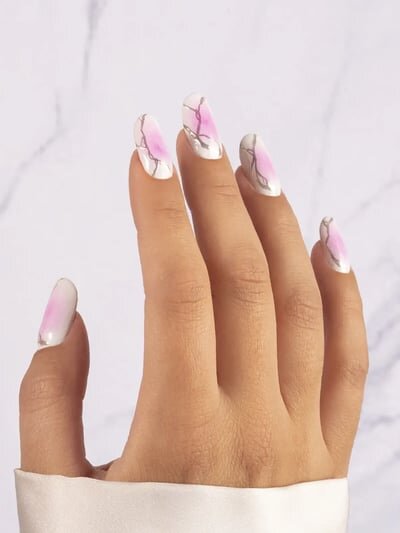 unghie bianche estive gel